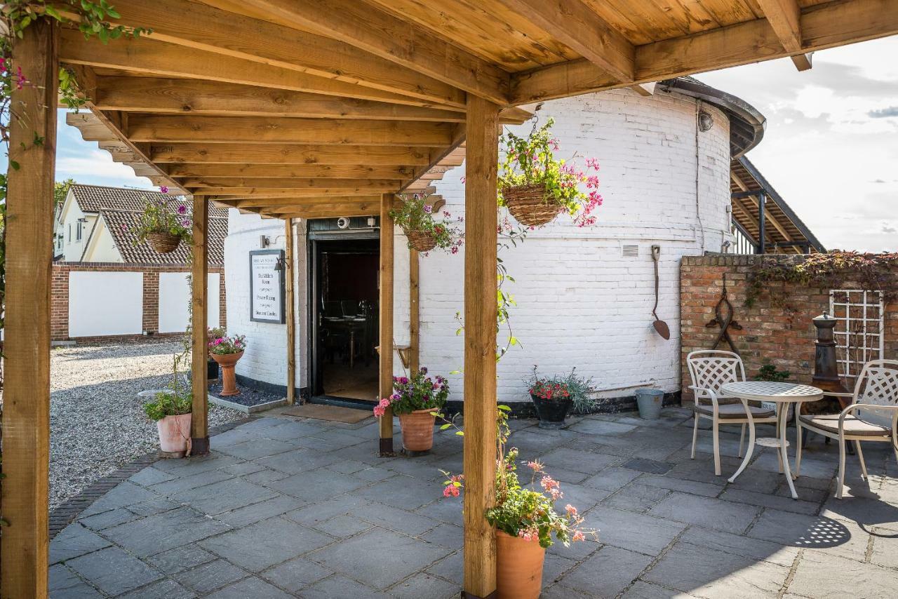 The Windmill Chatham Green Bed & Breakfast Chelmsford Bagian luar foto